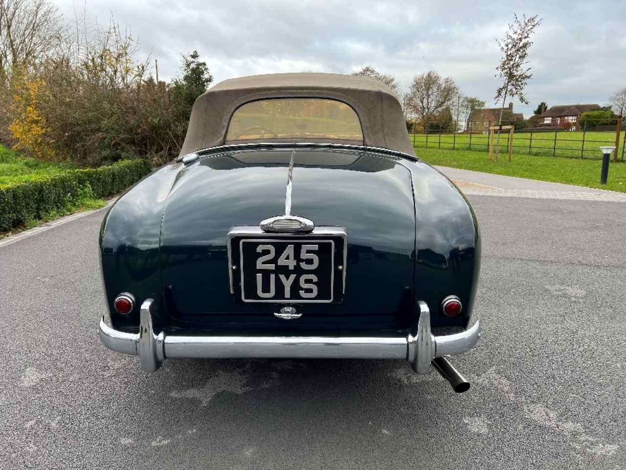 Aston Martin DB2/4 Drophead Coupe