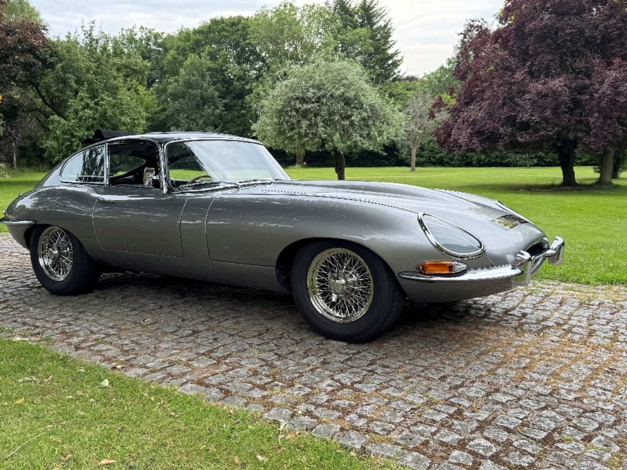 Jaguar E type series 1 4.2 Fixed head coupe