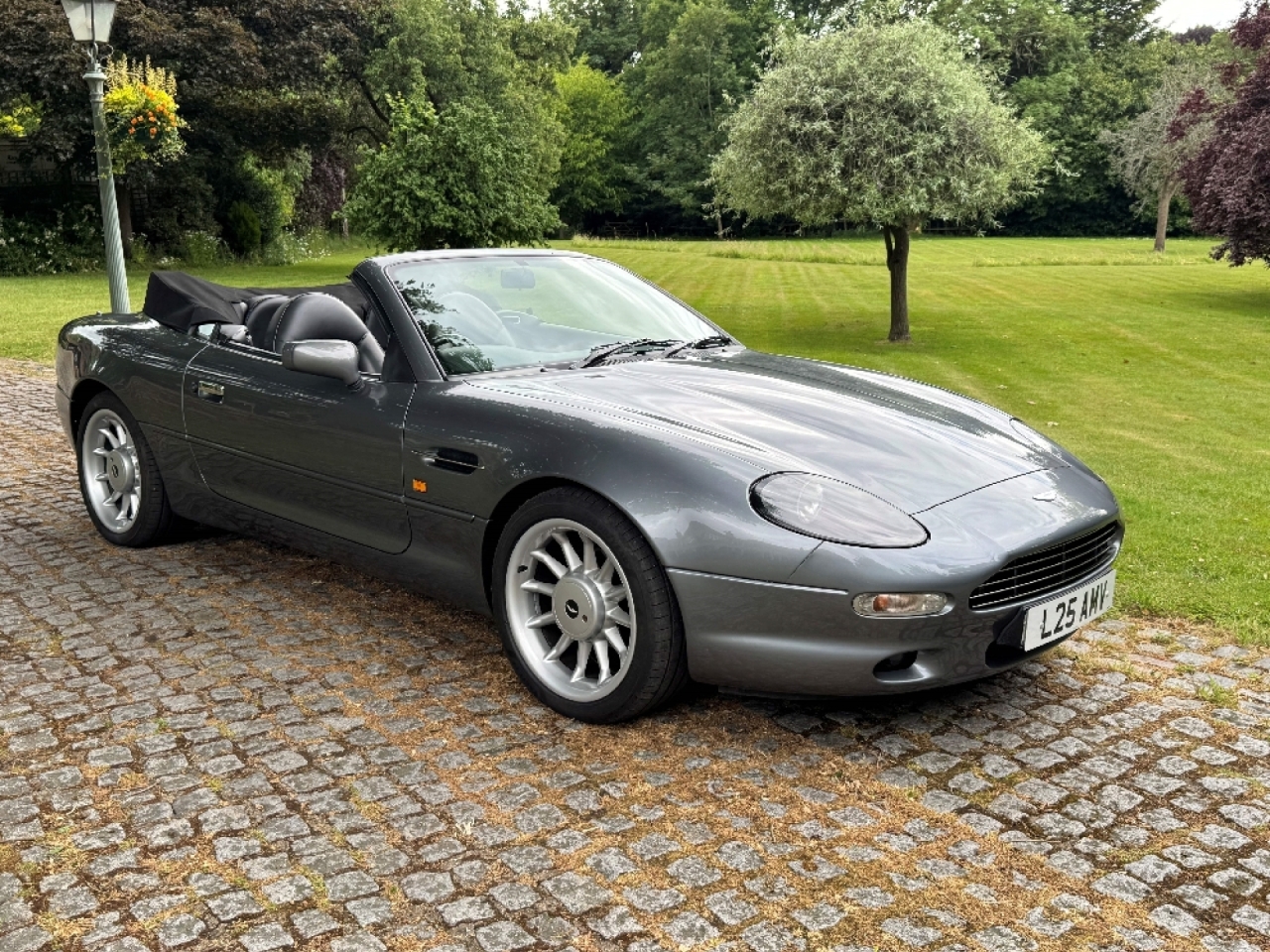 Aston Martin DB7i6 Volante