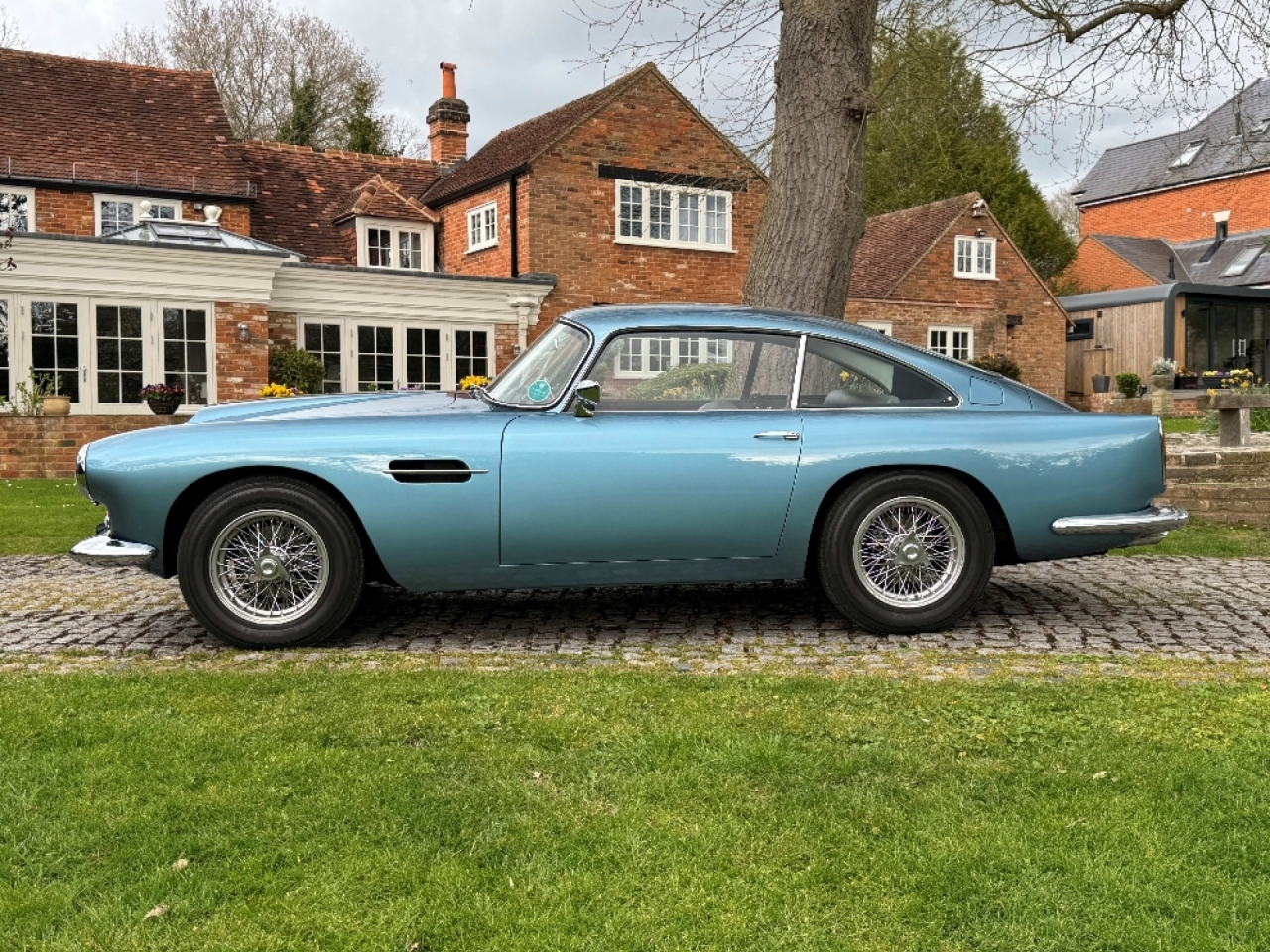 Aston Martin DB4 Series 1