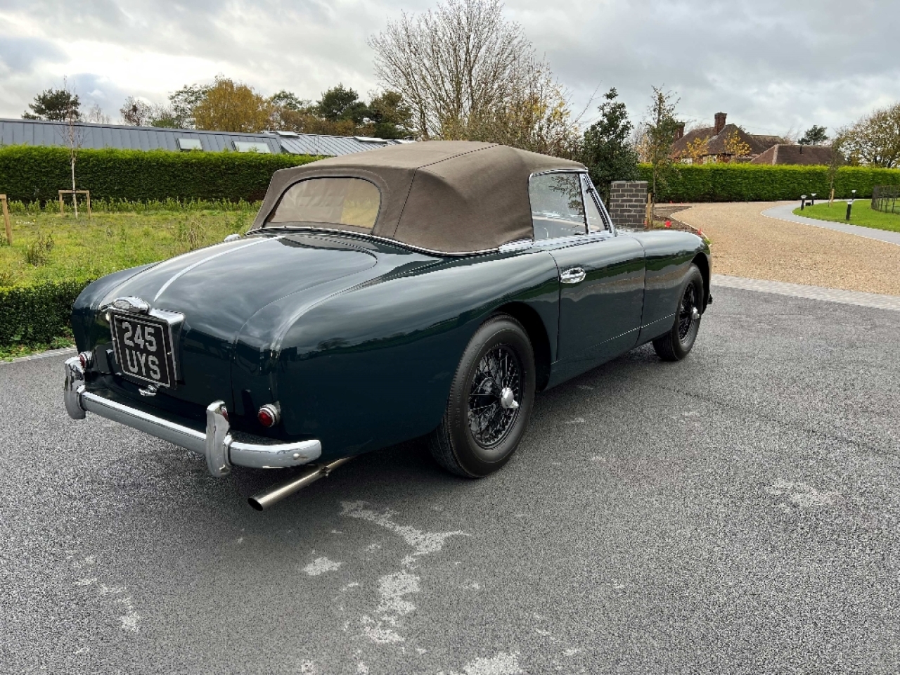 Aston Martin DB2/4 Drophead Coupe