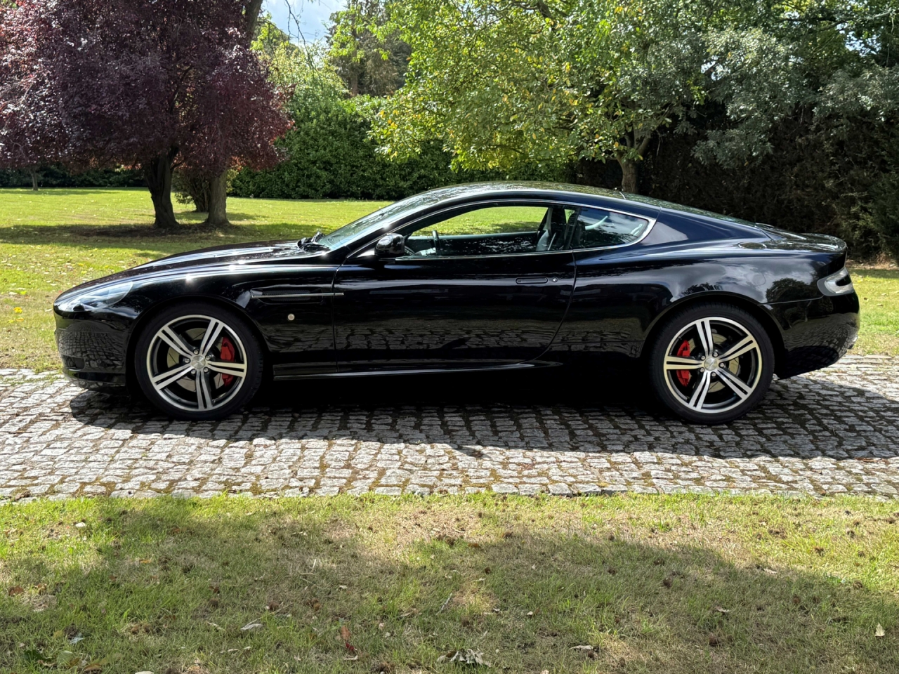 Aston Martin DB9 Sport Pack