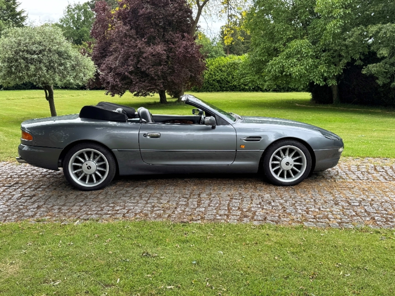 Aston Martin DB7i6 Volante