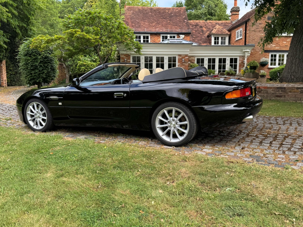Aston Martin DB7 Vantage Volante