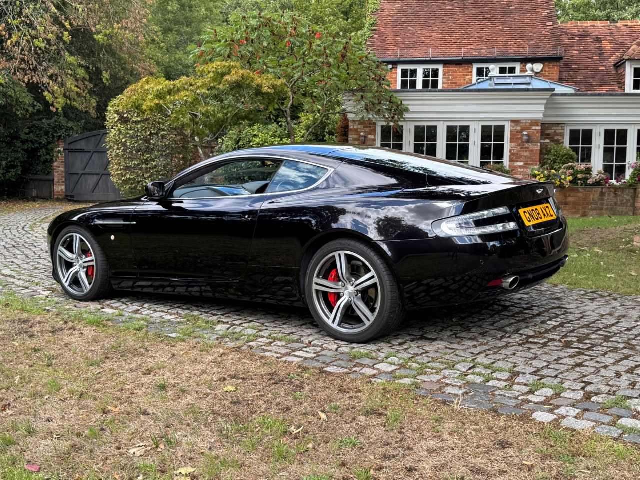 Aston Martin DB9 Sport Pack