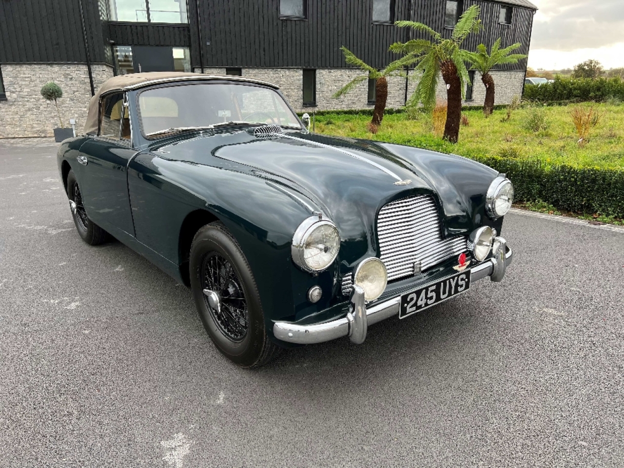 Aston Martin DB2/4 Drophead Coupe