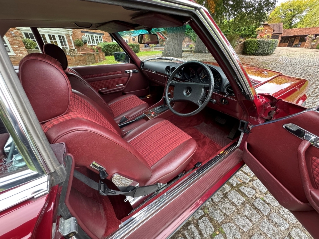 Mercedes Benz 280SL Convertible