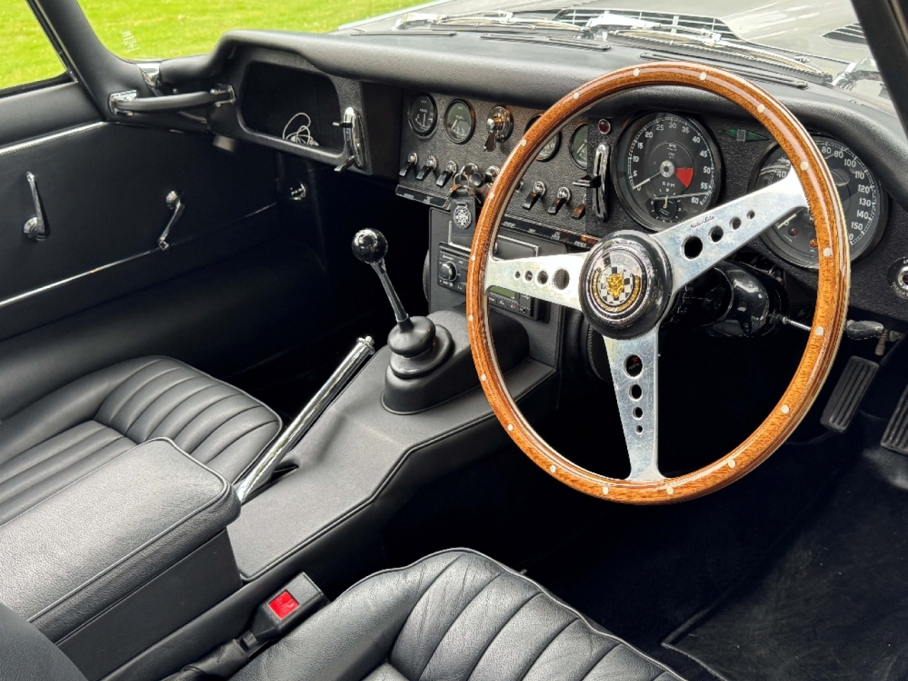 Jaguar E type series 1 4.2 Fixed head coupe