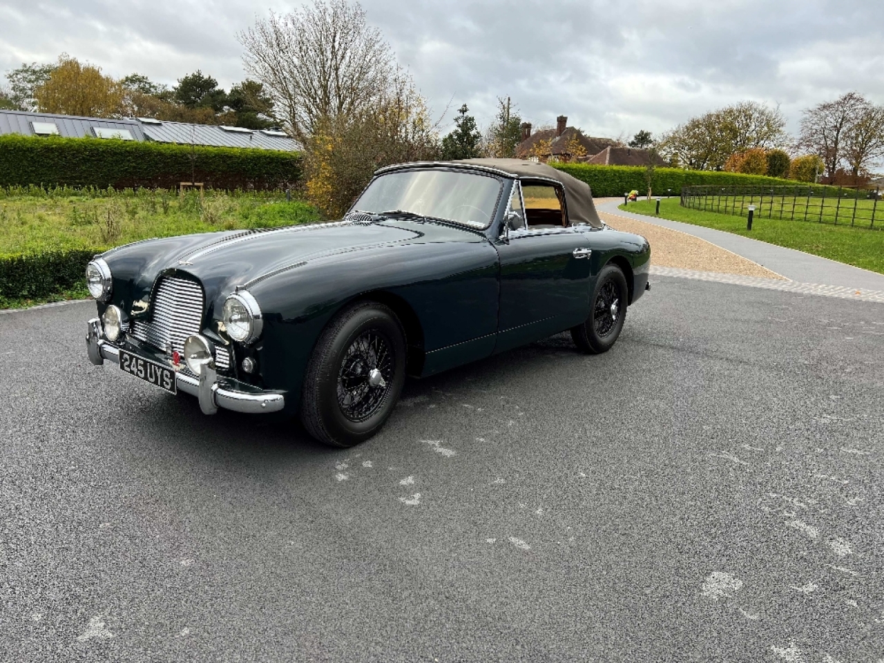 Aston Martin DB2/4 Drophead Coupe
