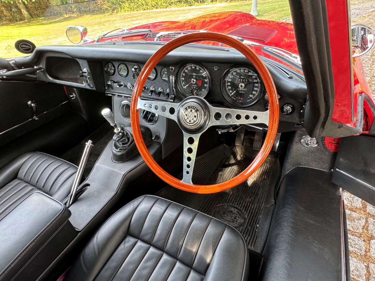 Jaguar 4.2 Series 1 E type fixed Head Coupe