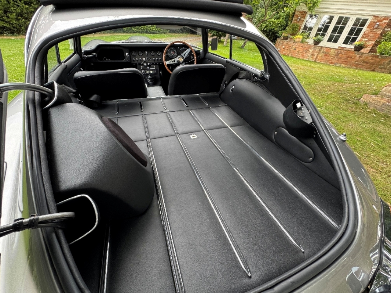 Jaguar E type series 1 4.2 Fixed head coupe