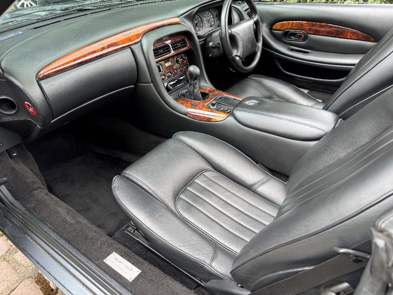 Aston Martin DB7i6 Volante