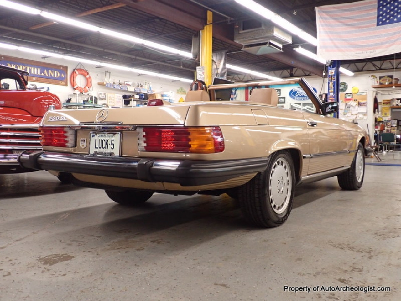 1986 Mercedes Benz 560 SL