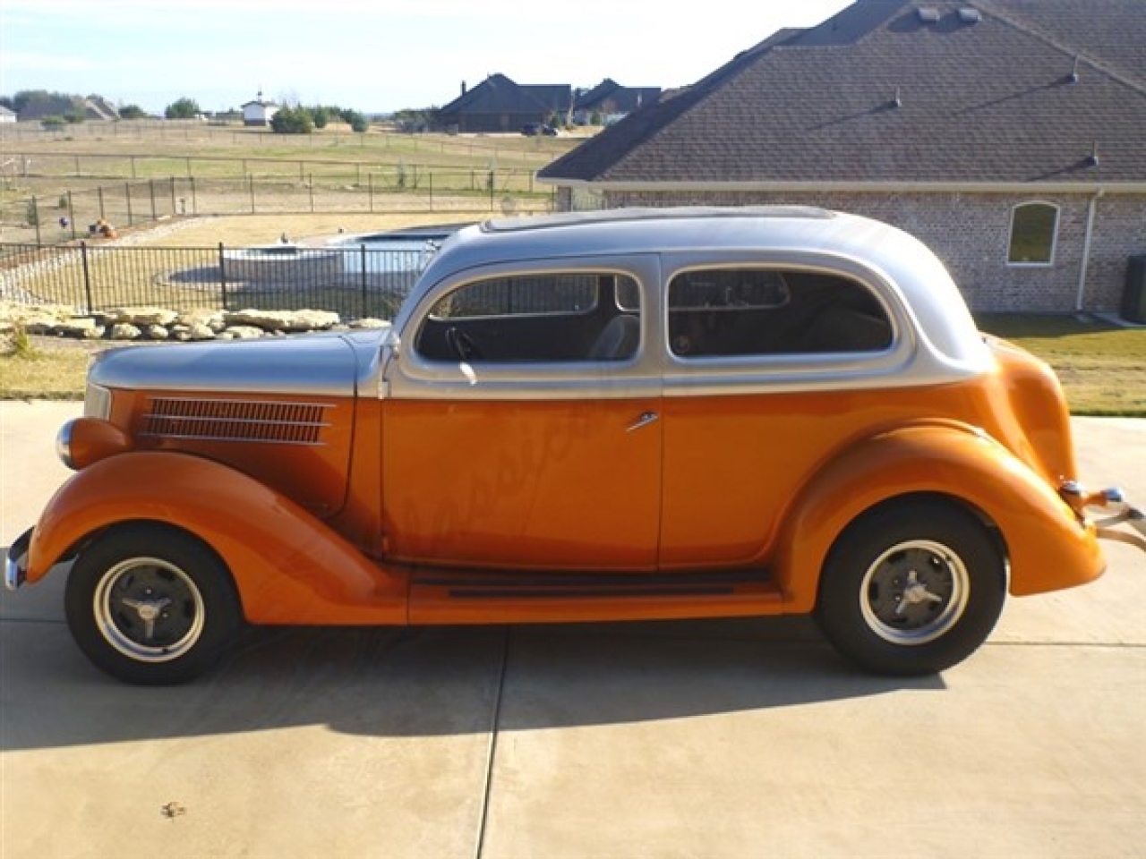 1936 Ford Custom Humpback Sedan