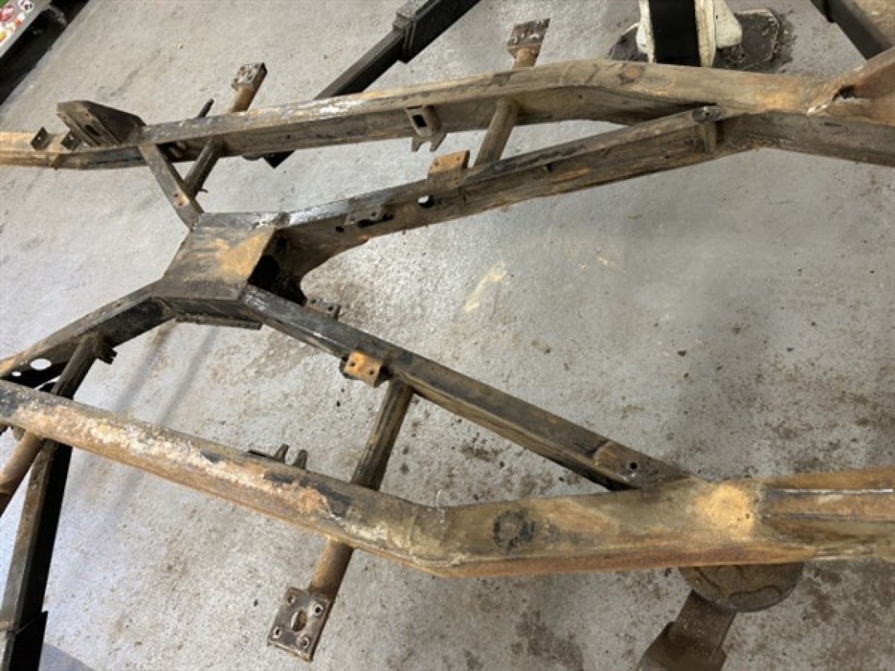 1964 Triumph TR4 - CHASSIS FRAME