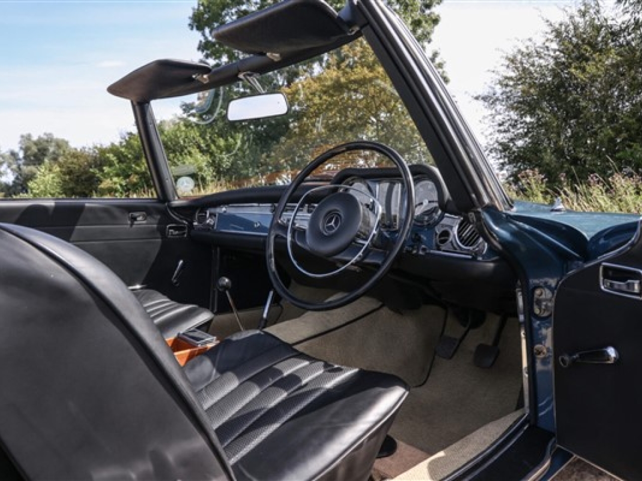 1968 Mercedes-Benz W113 280SL Pagoda