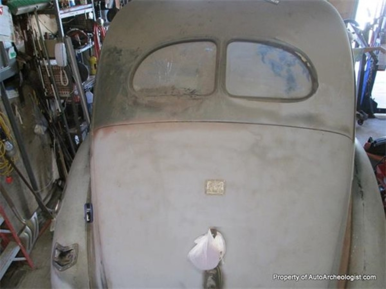 1940 Ford 2-Door Sedan