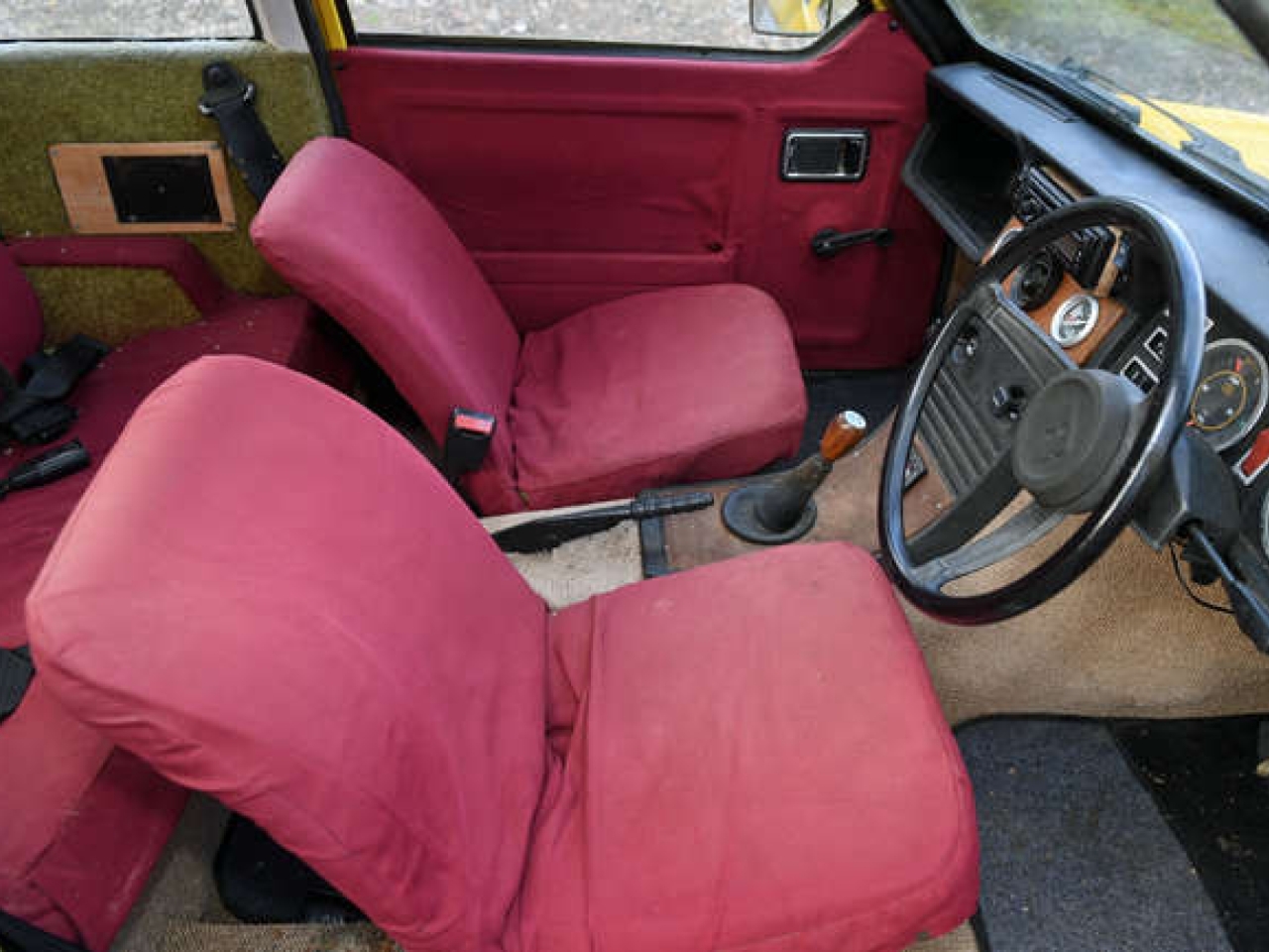 1976 Reliant Robin (with matching trailer)