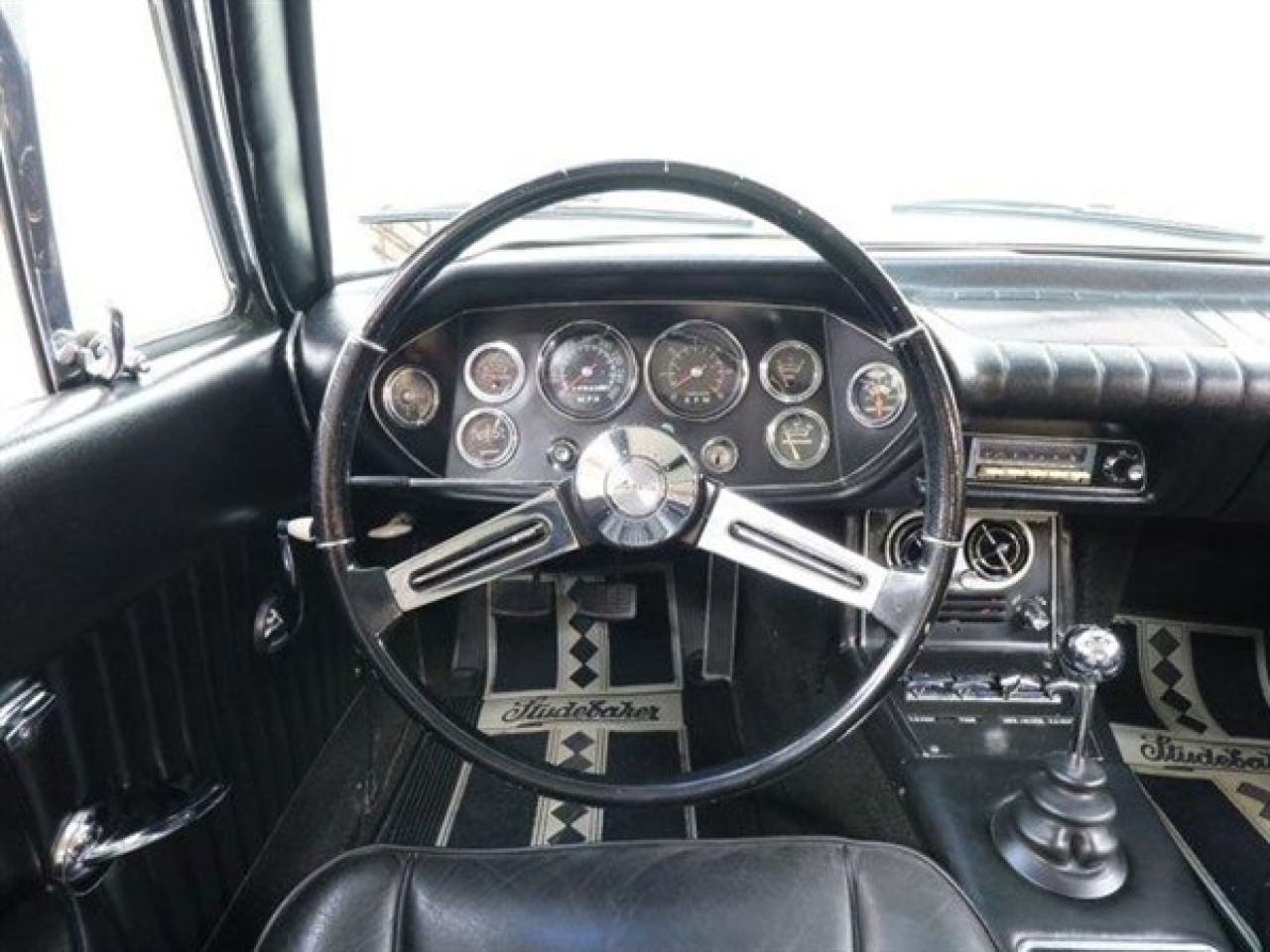 1963 Studebaker Avanti