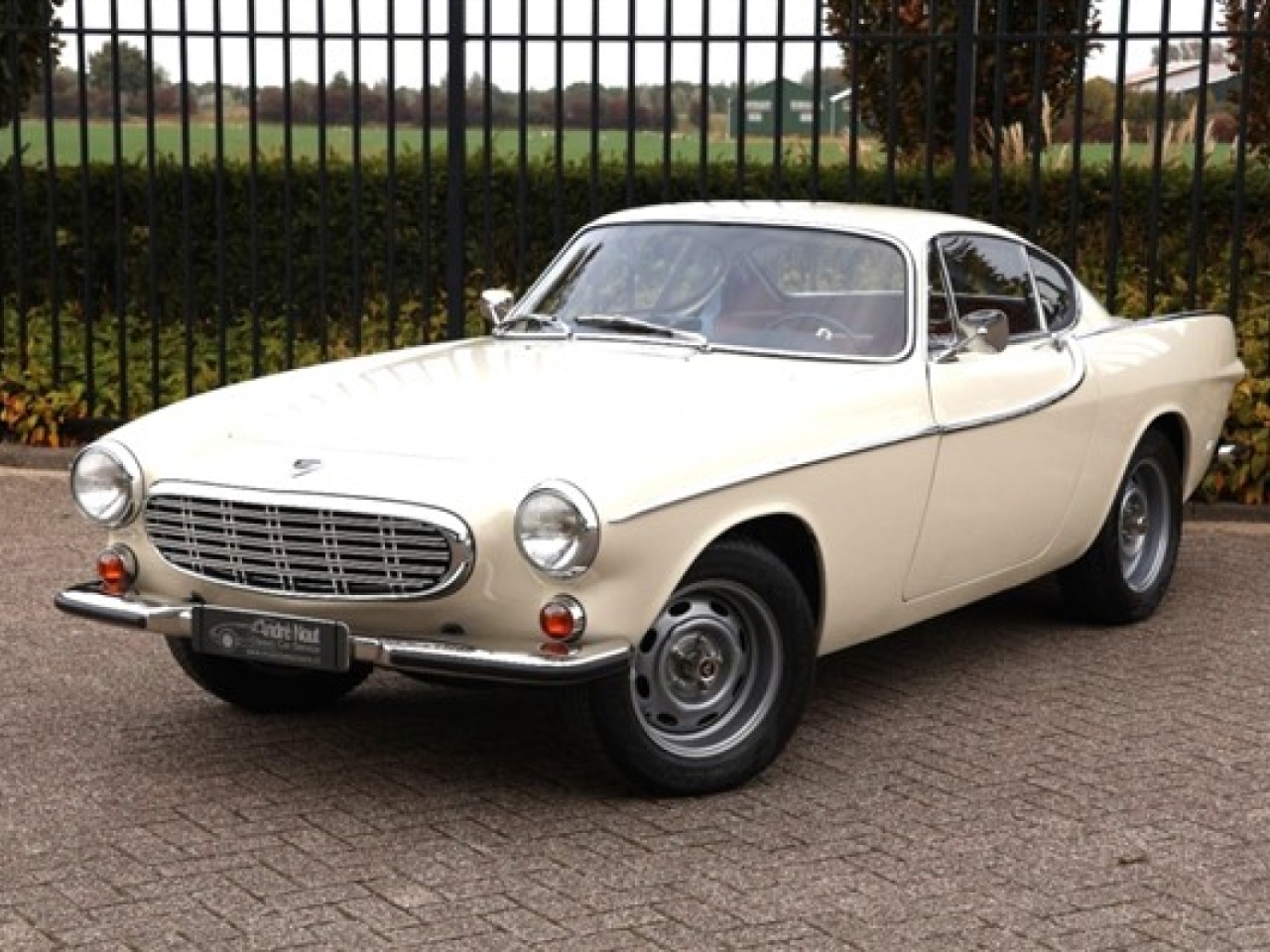 1966 Volvo P1800 S