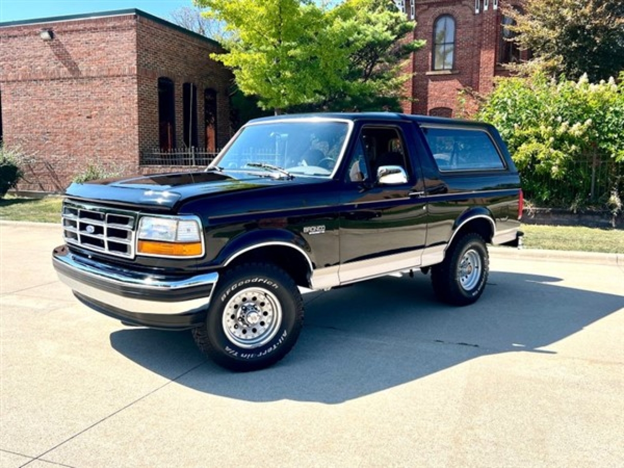 1993 Ford Bronco Eddie Bauer