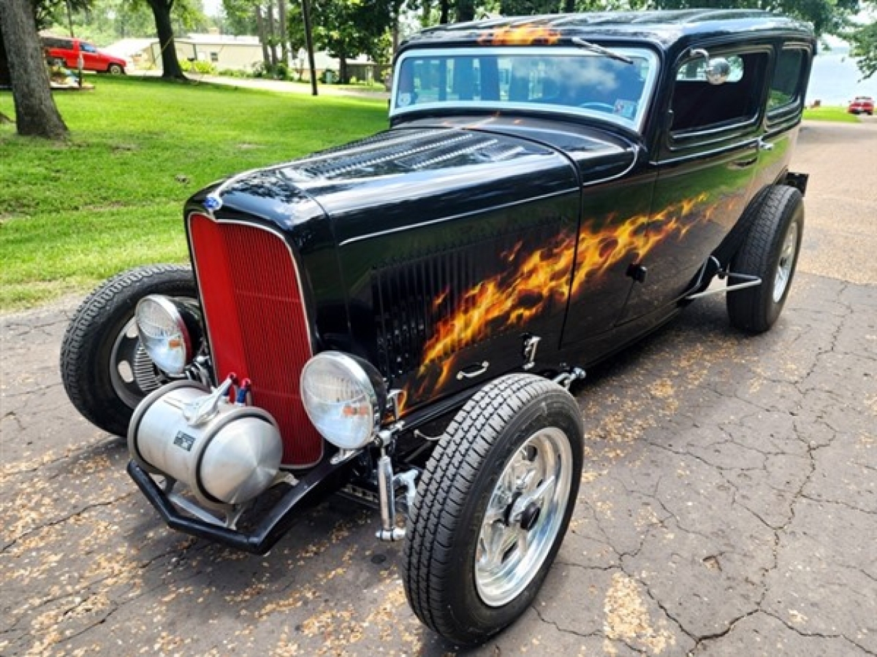 1932 Ford Sedan Custom