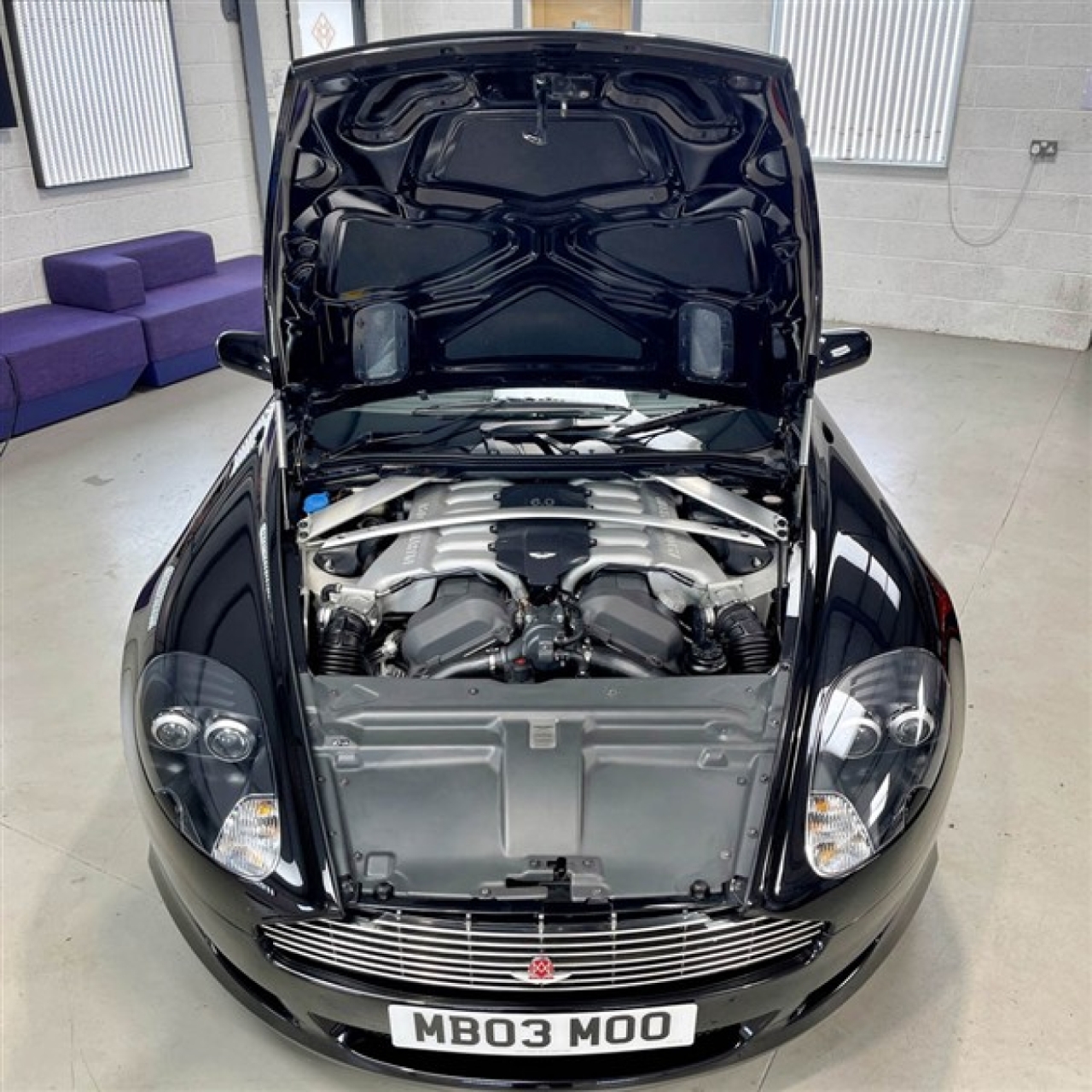 2005 Aston Martin DB9 Coupe Touchtronic