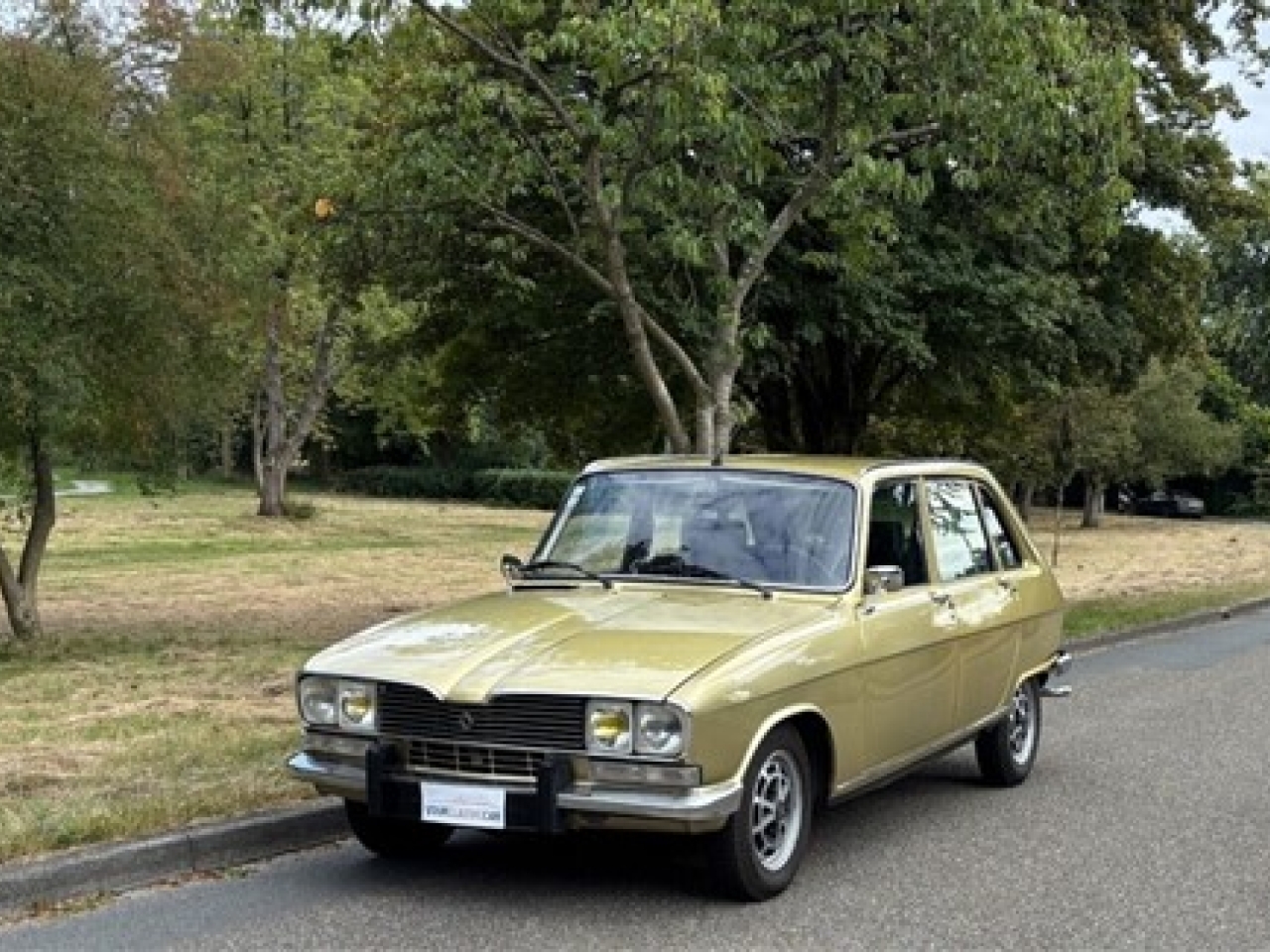 1979 Renault 16TX 5 speed from Portugal.
