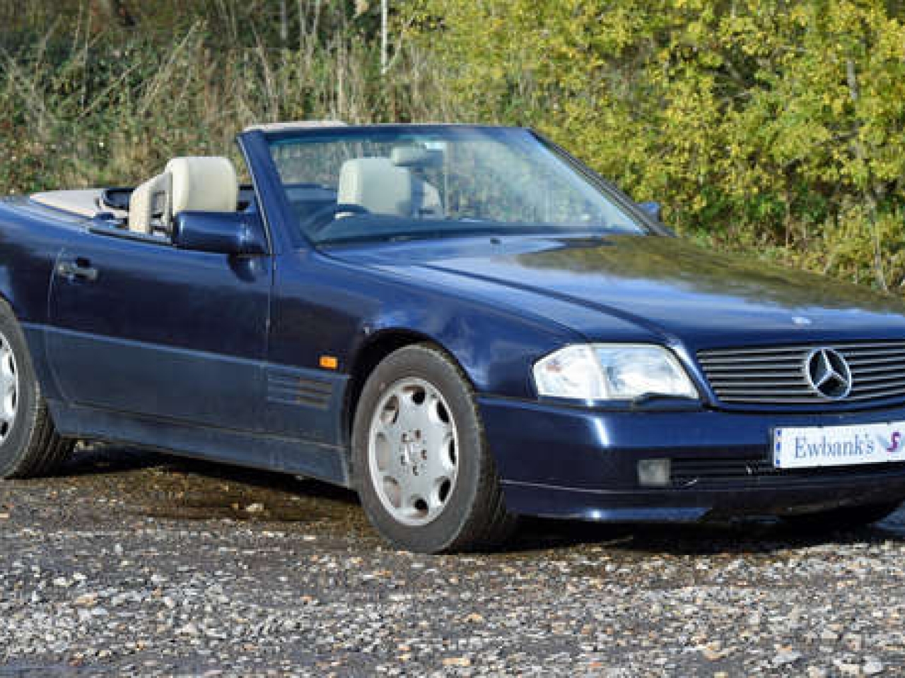 1994 Mercedes-Benz SL320