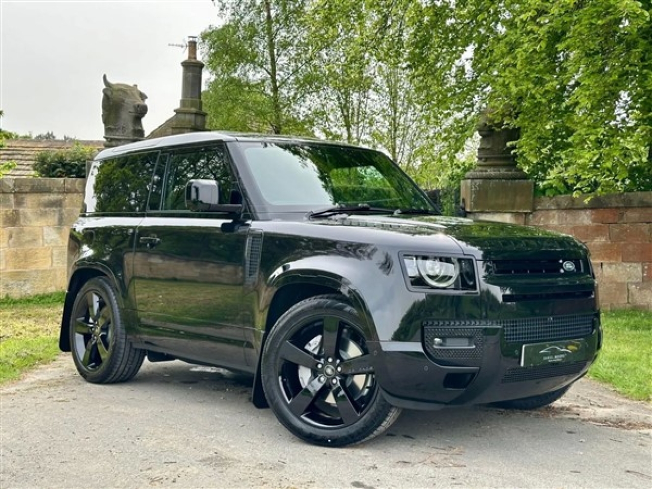 2025 Land Rover Defender 90