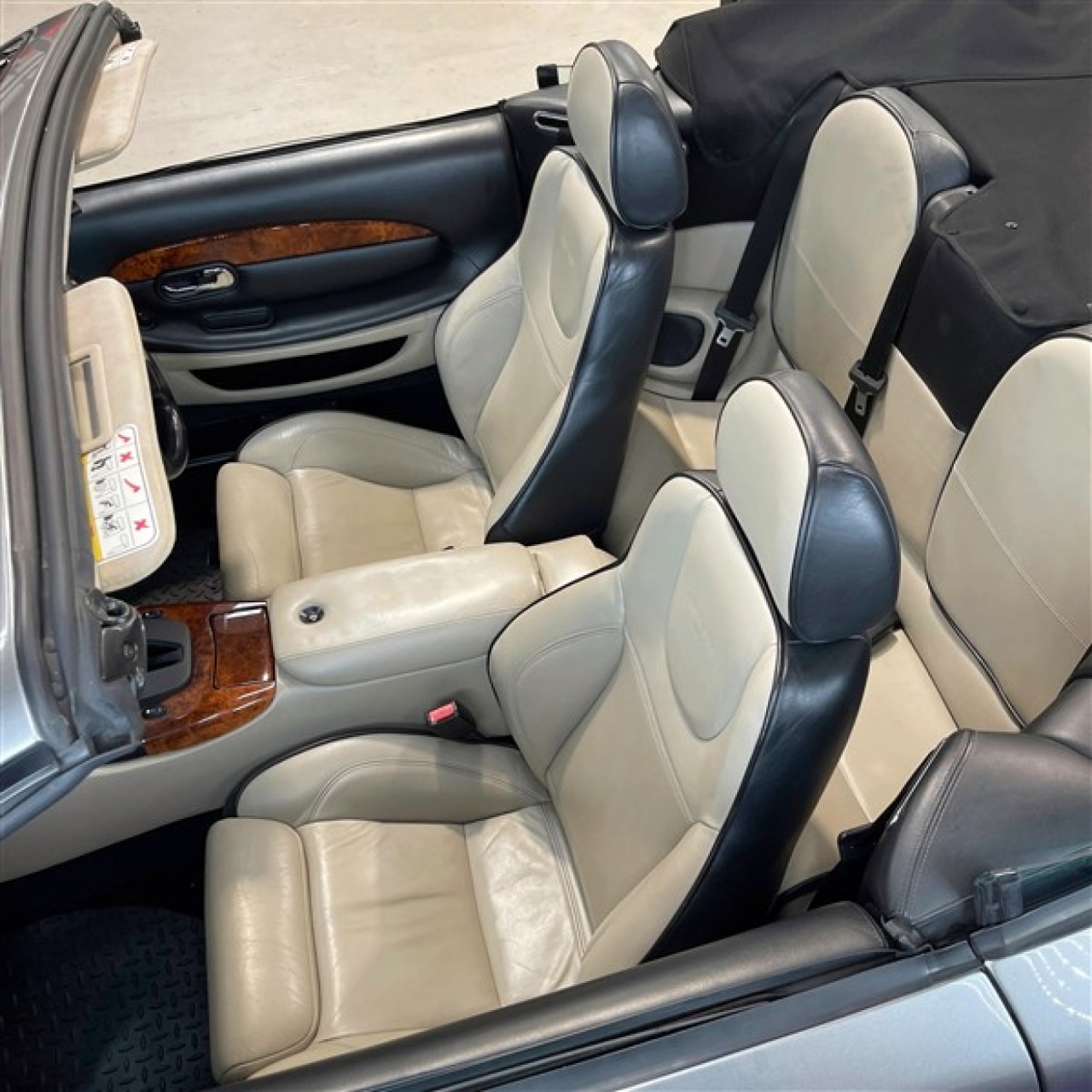 2002 Aston Martin DB7 Vantage Volante