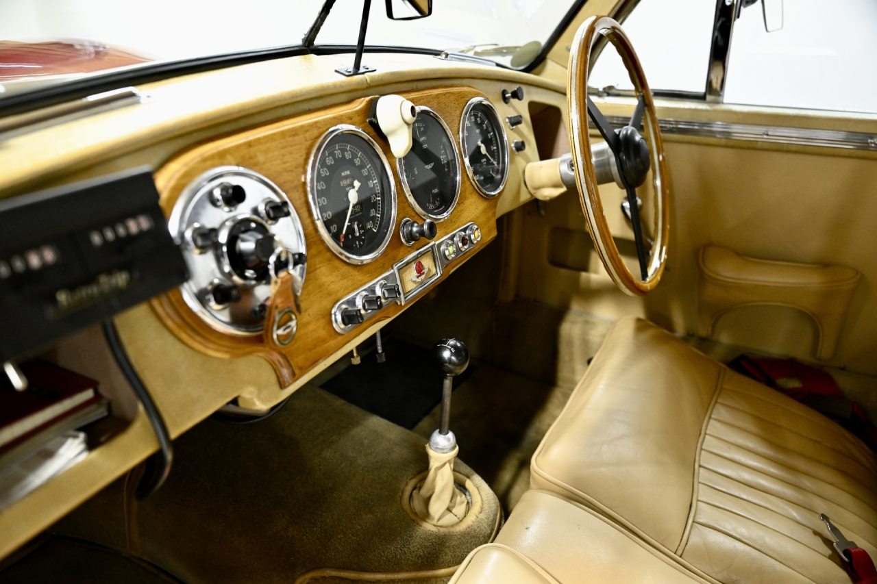 Aston Martin DB2