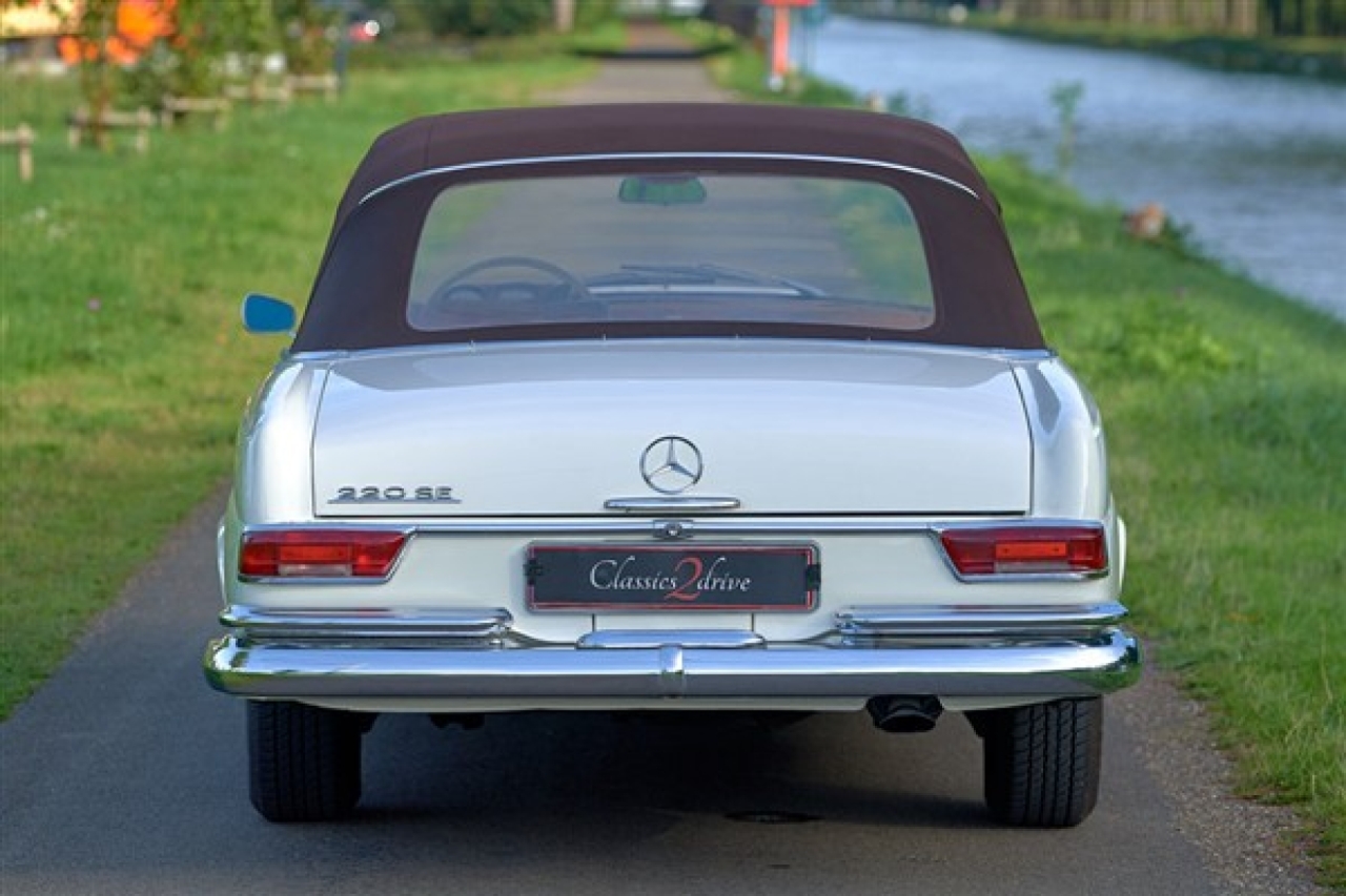 1964 Mercedes 220 SEB Cabriolet/Convertible