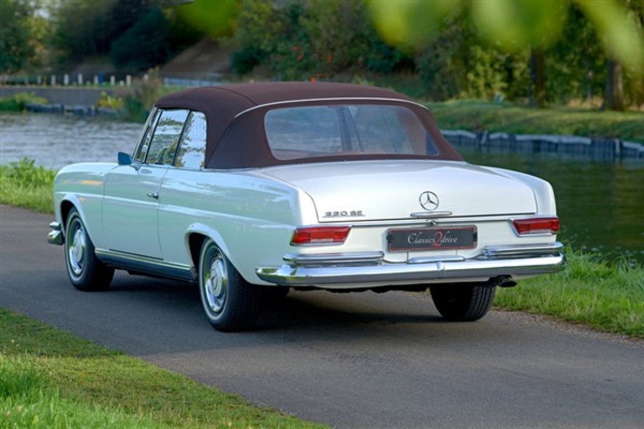 1964 Mercedes 220 SEB Cabriolet/Convertible