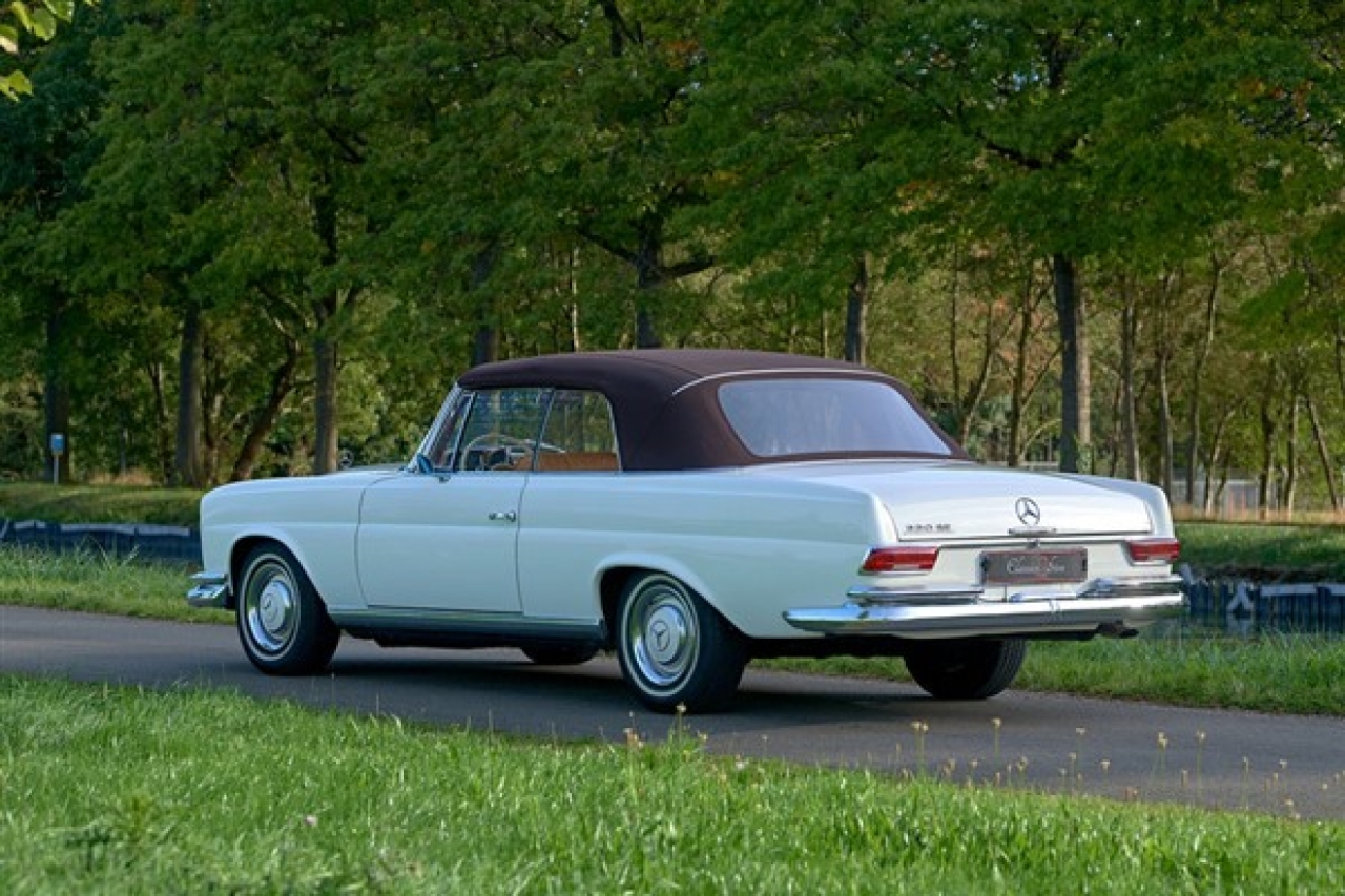 1964 Mercedes 220 SEB Cabriolet/Convertible