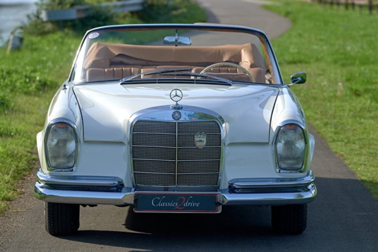 1964 Mercedes 220 SEB Cabriolet/Convertible