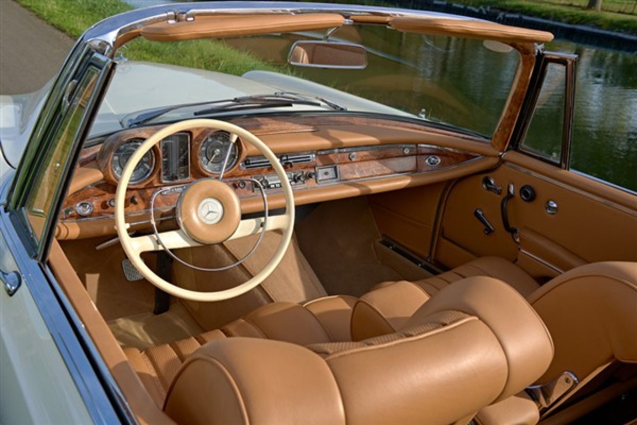 1964 Mercedes 220 SEB Cabriolet/Convertible