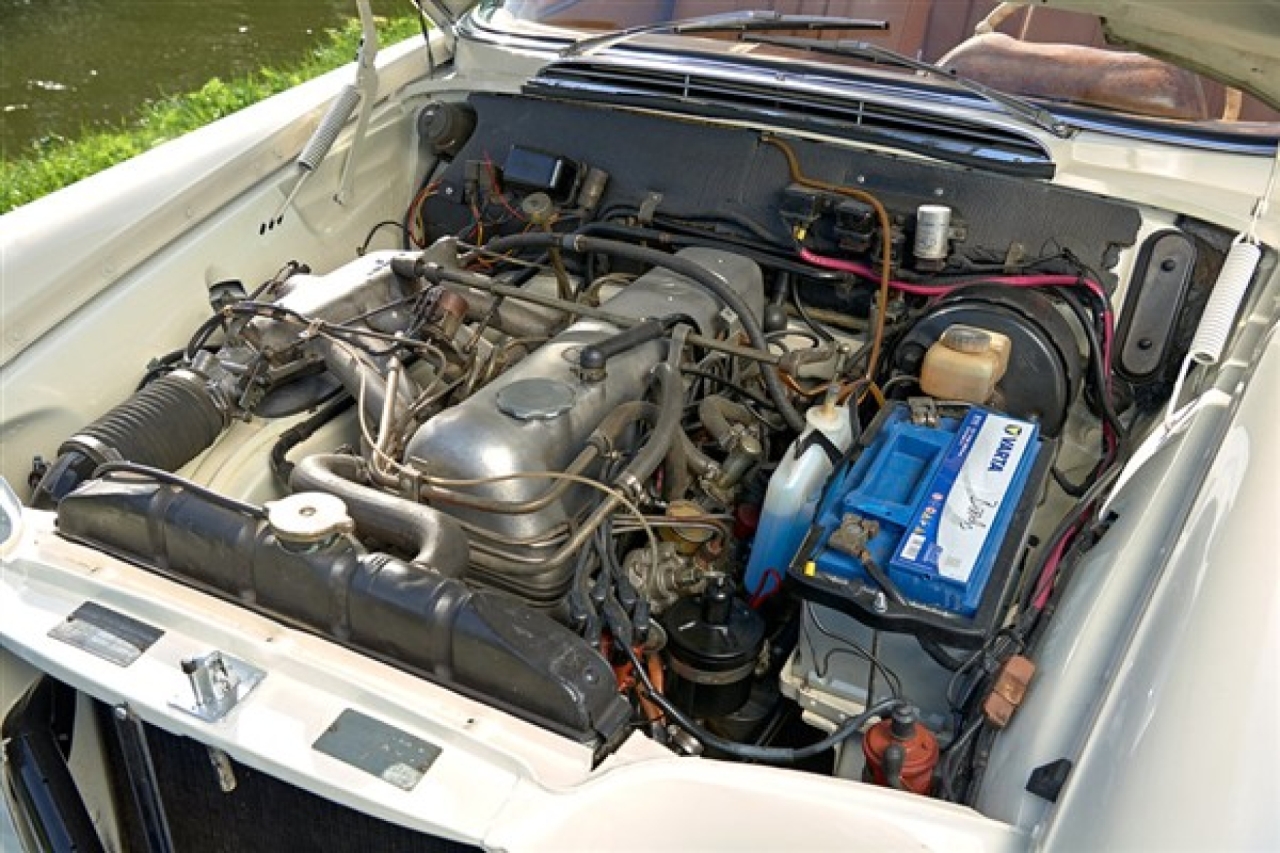 1964 Mercedes 220 SEB Cabriolet/Convertible
