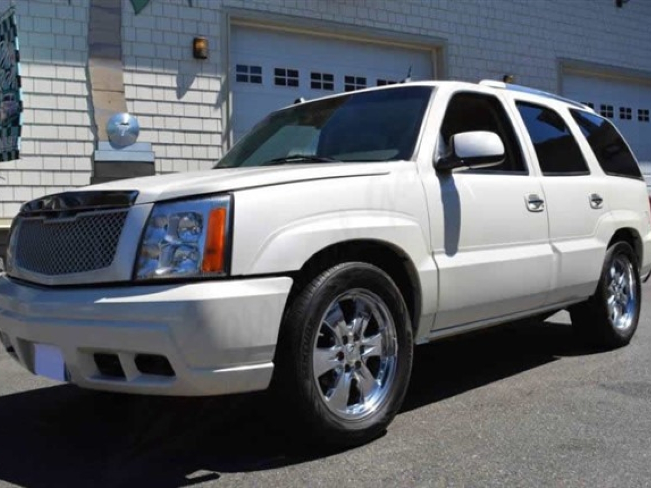 2004 Cadillac Escalade