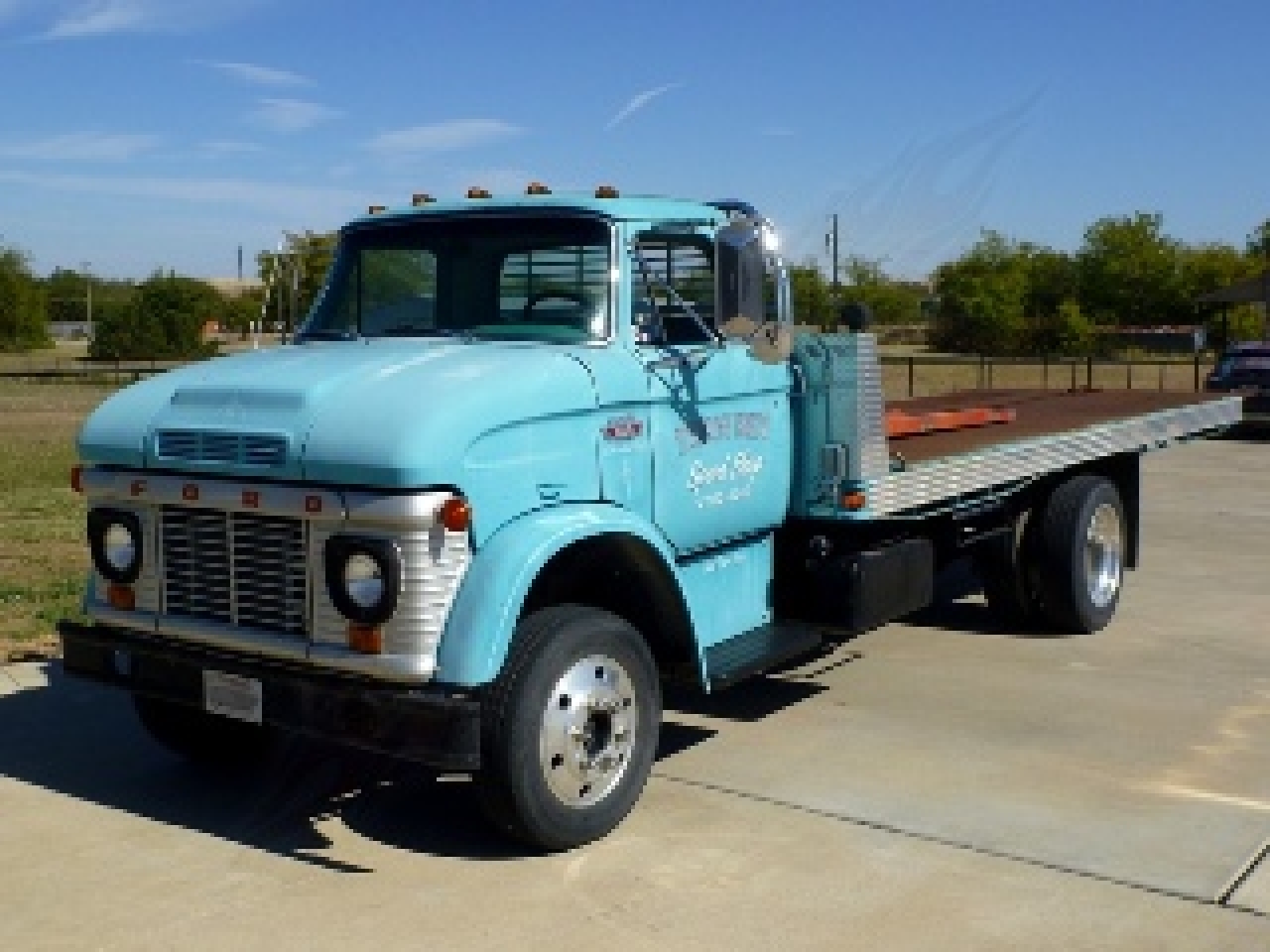 1965 Ford N600 Rollback Wrecker