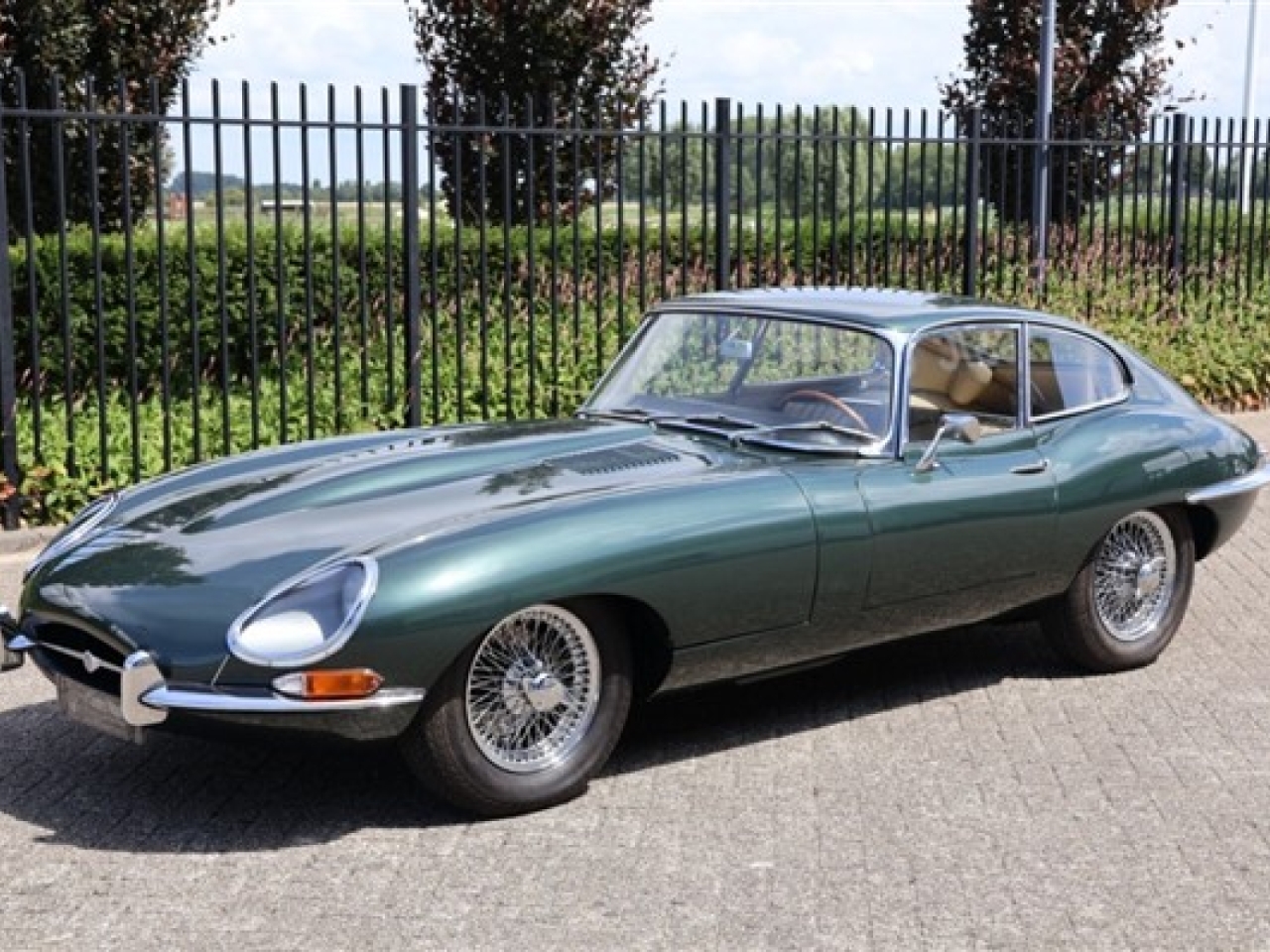 1966 Jaguar E-Type 4.2 FHC