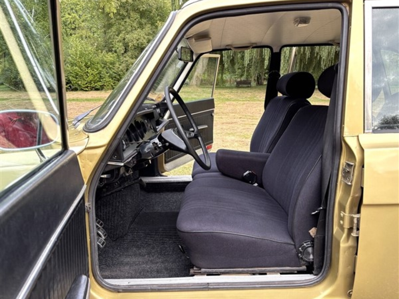 1979 Renault 16TX 5 speed from Portugal.