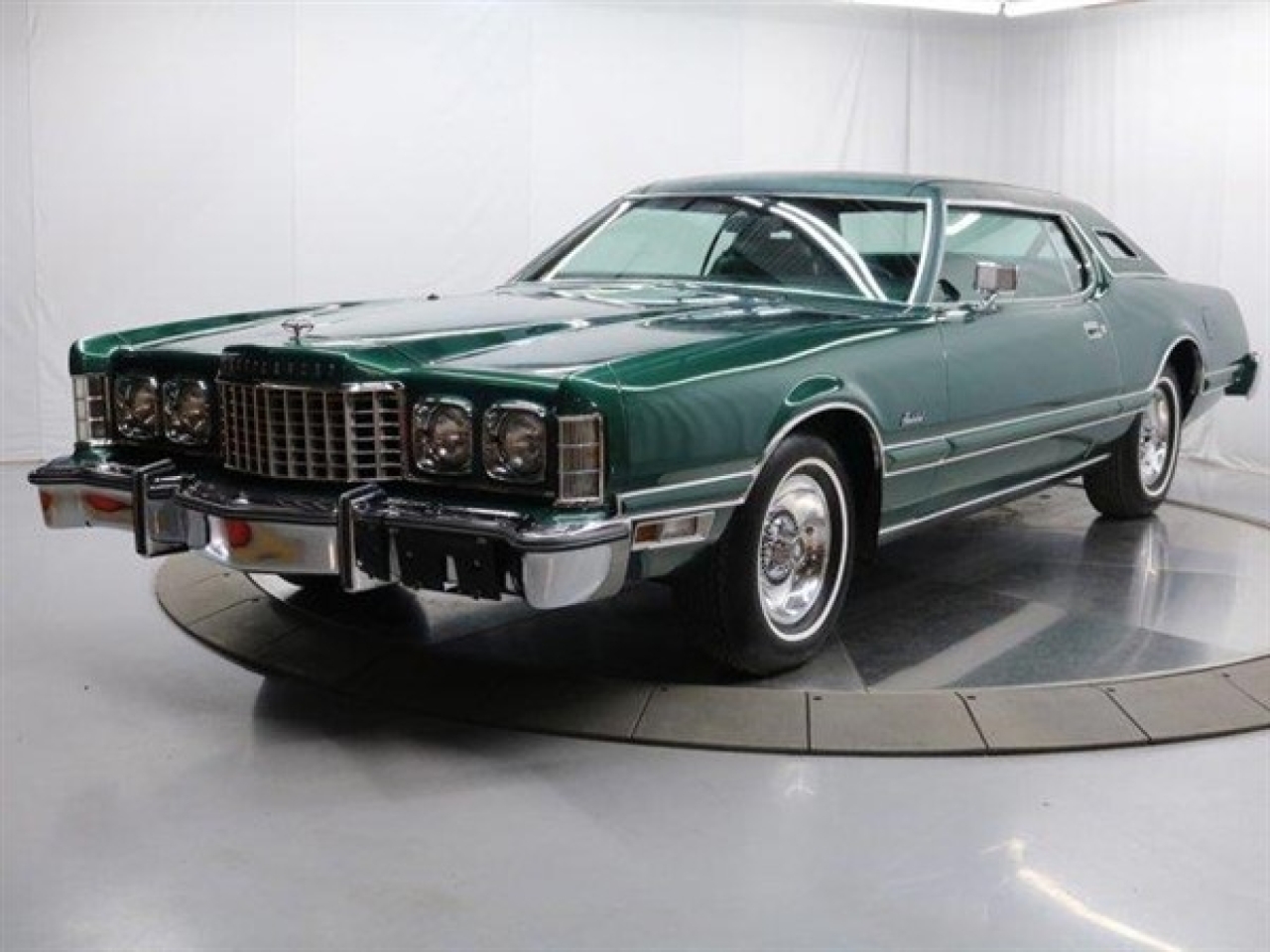 1976 Ford Thunderbird