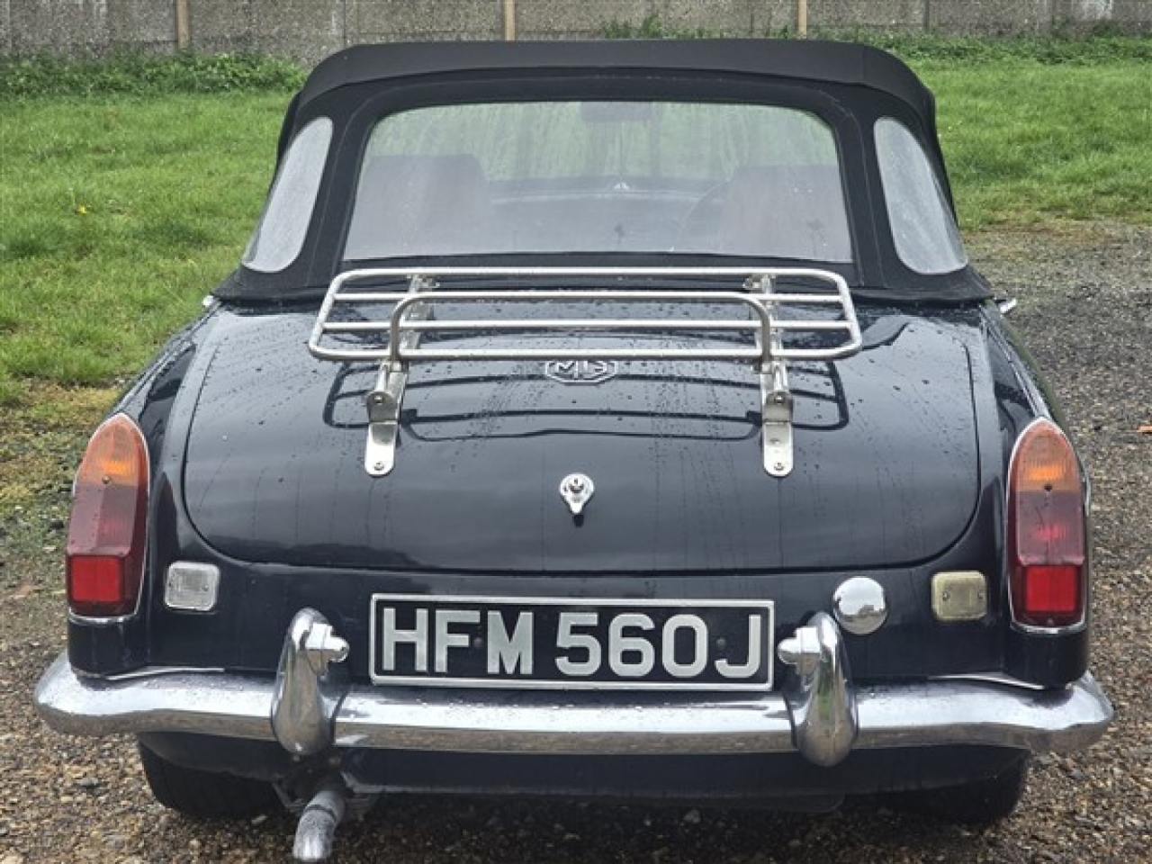 1970 MG B Roadster (Midnight Blue)