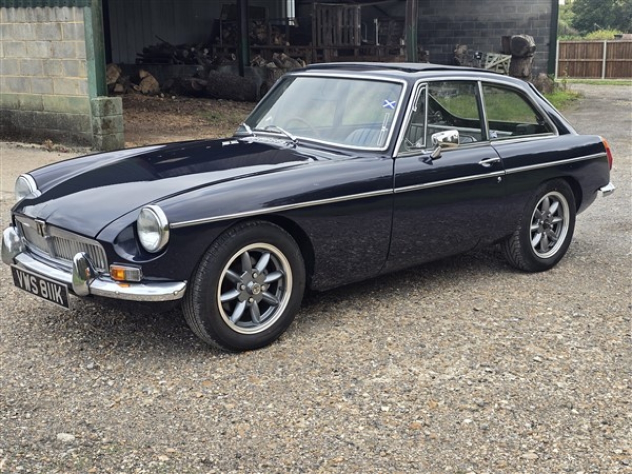 1972 MG B GT (Midnight Blue)