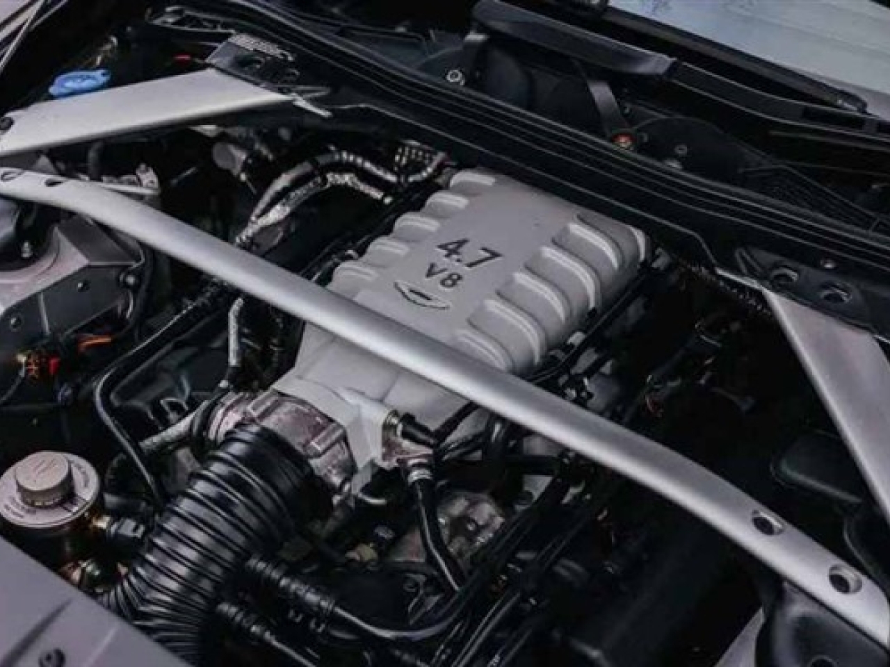 2015 Aston Martin V8 Vantage 4.7 Manual