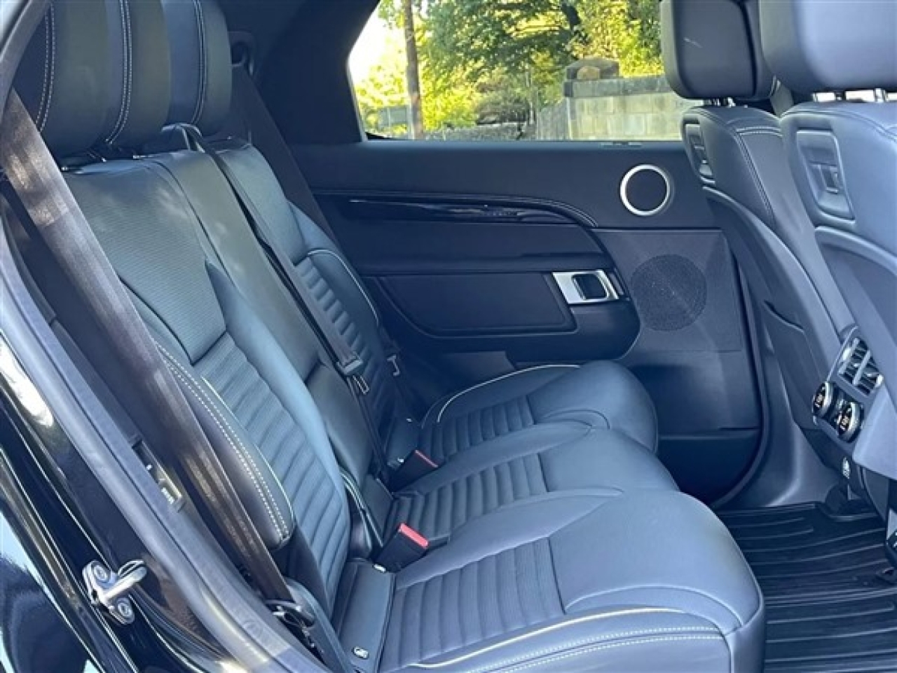 2025 Land Rover Discovery