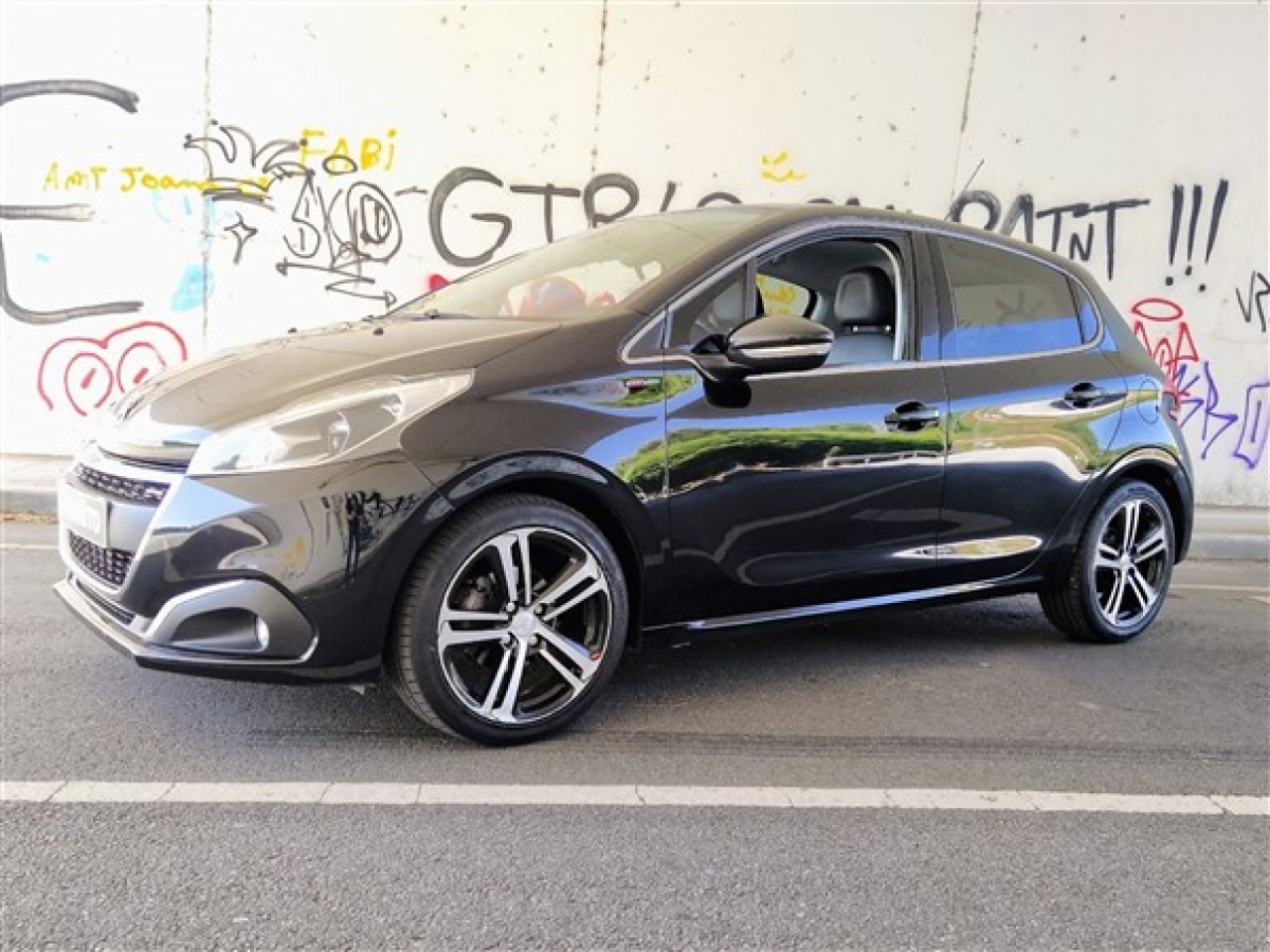 2015 Peugeot 208 Puretech