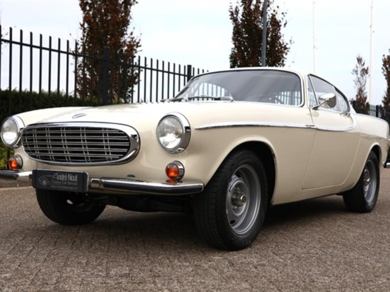 1966 Volvo P1800 S