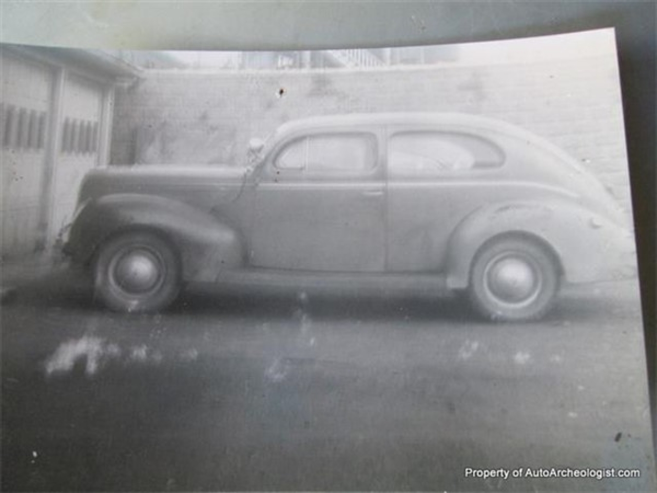 1940 Ford 2-Door Sedan